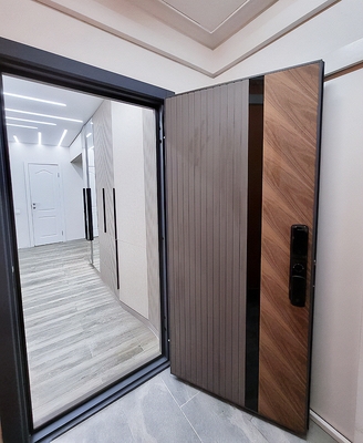 Дверь с комбинированным дизайном панелей МДФ