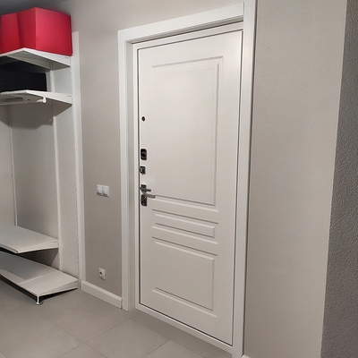 Белая дверь МДФ в квартиру