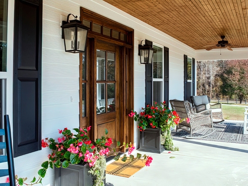 Дверь с верхней вставкой Дверь с верхней вставкой