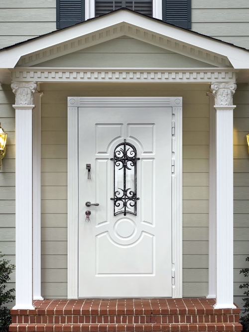 Дверь ТРМ-61 в экстерьере Дверь ТРМ-61 в экстерьере