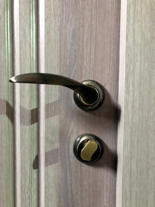 Дверная ручка Дверная ручка