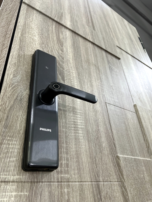 Электронный замок Philips Электронный замок Philips