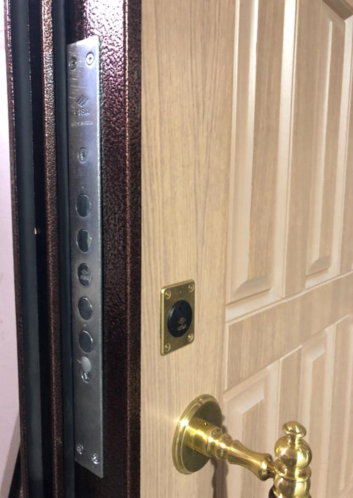 Замок двери Замок двери