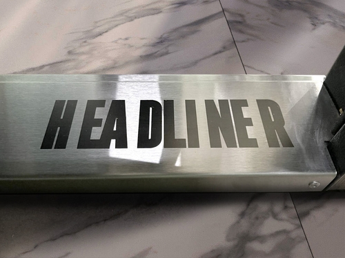 Гравировка на пороге Гравировка на пороге