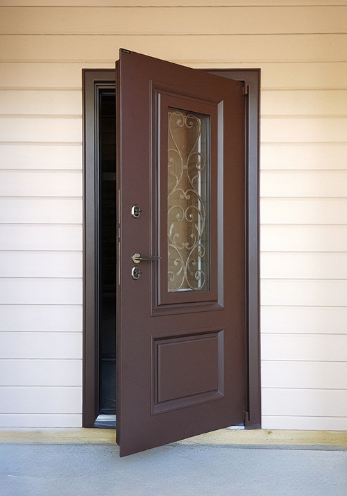 Коричневая уличная дверь с окном Коричневая уличная дверь с окном