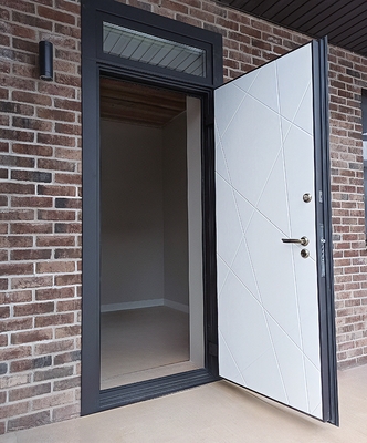 Металлобагетная дверь с фрамугой Металлобагетная дверь с фрамугой