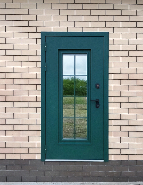 Остекленная дверь зеленого цвета Остекленная дверь зеленого цвета