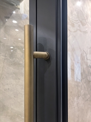 Ручка цвета латуни